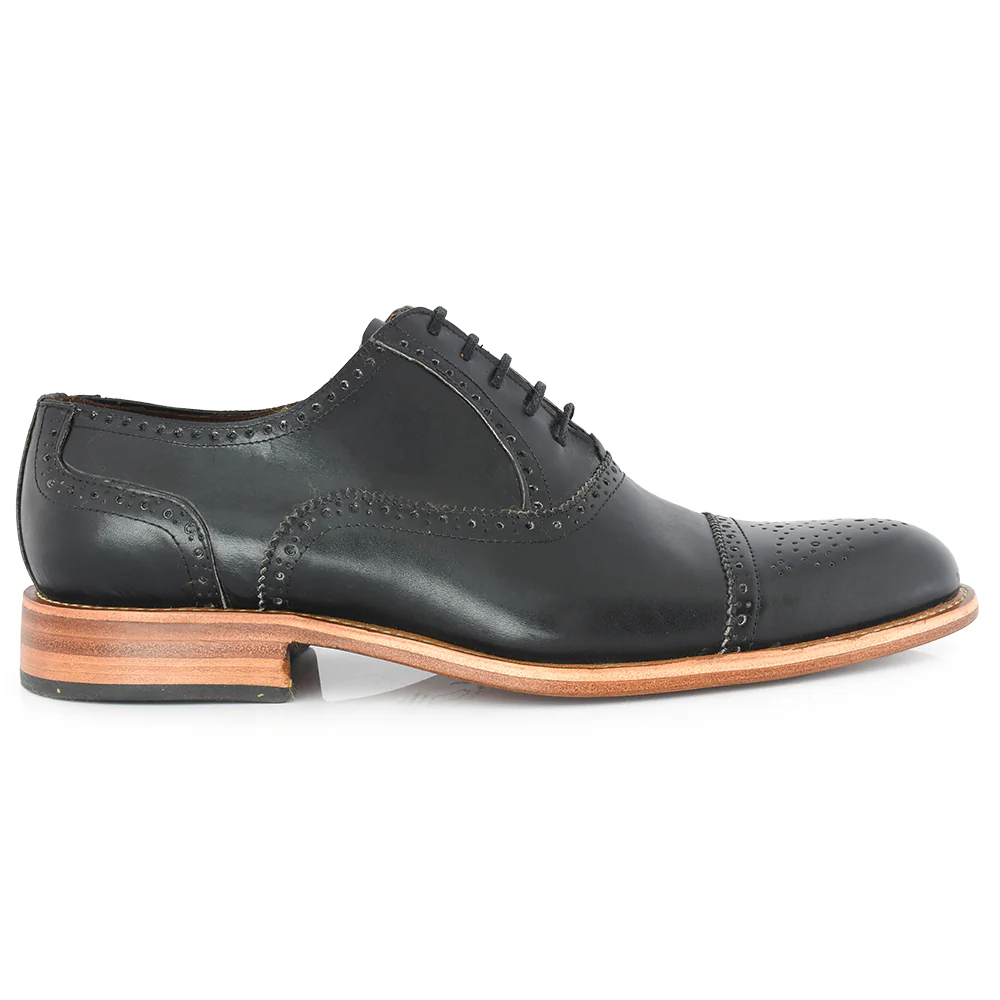 ZAPATO COSME NEGRO.