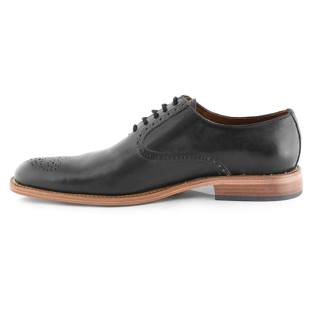 ZAPATO BUDAPEST NEGRO. - Image 2