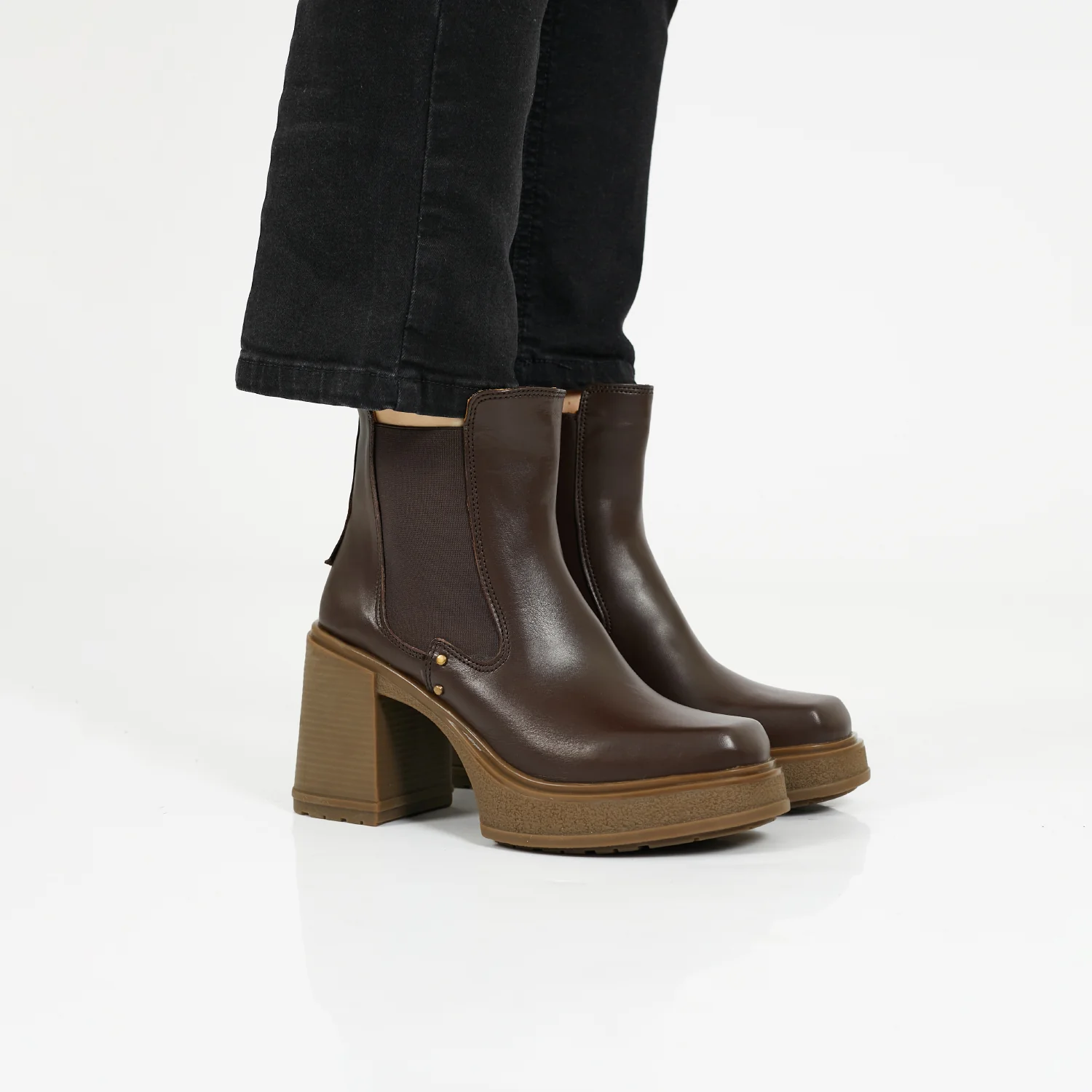 BOTA ARROW MARRON. - Image 7