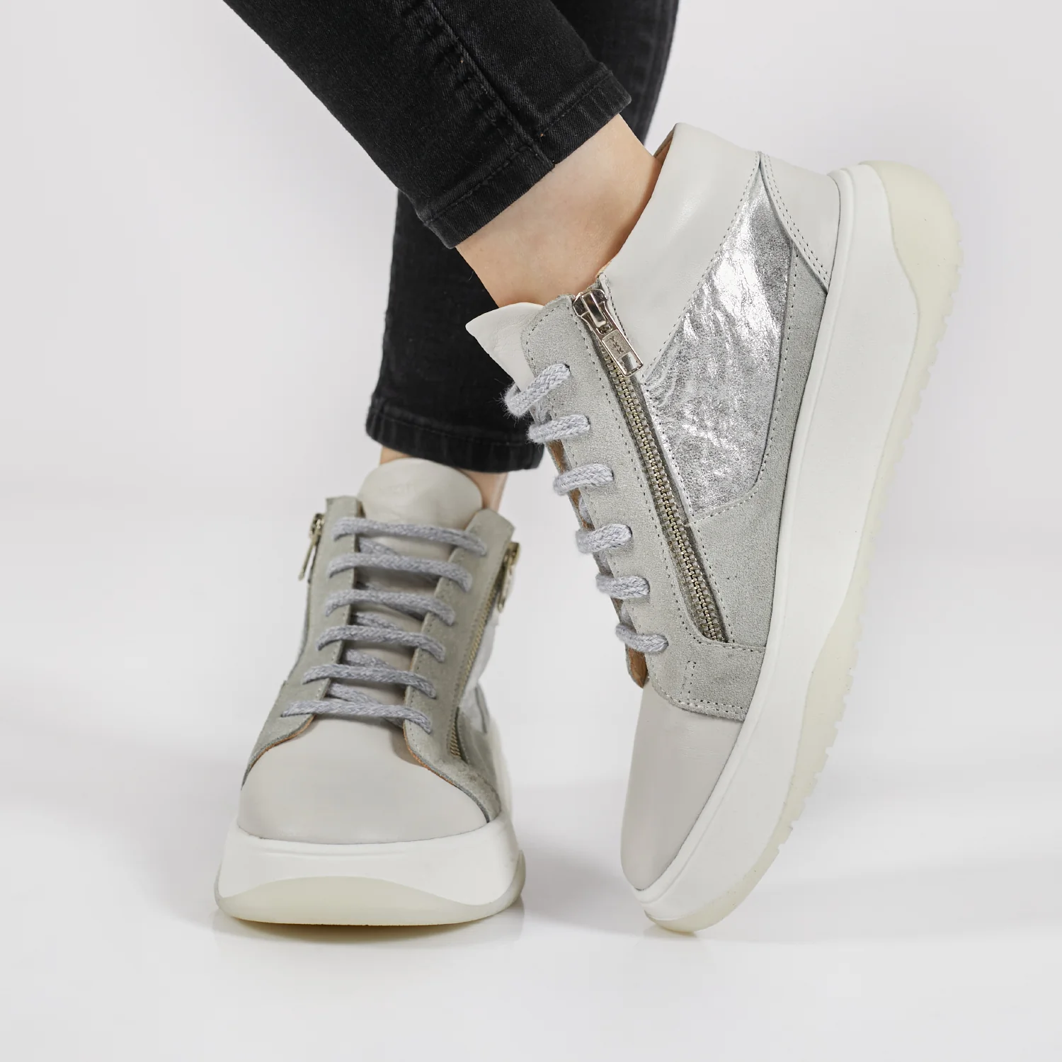 ZAPATILLA CORDEN GRIS. - Image 8